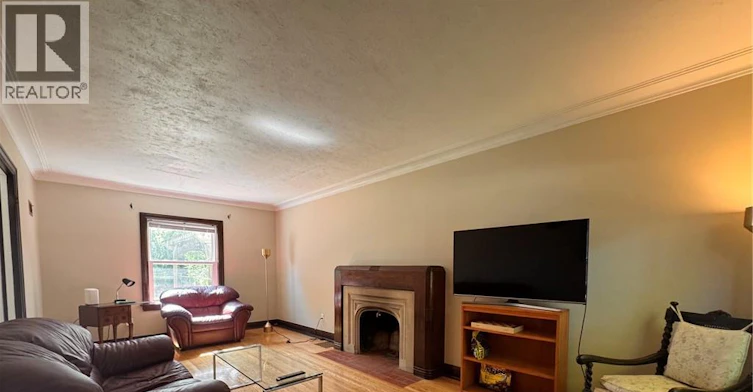 225 Bridgeport Road E, Waterloo, ON, N2J 2K7 - 2