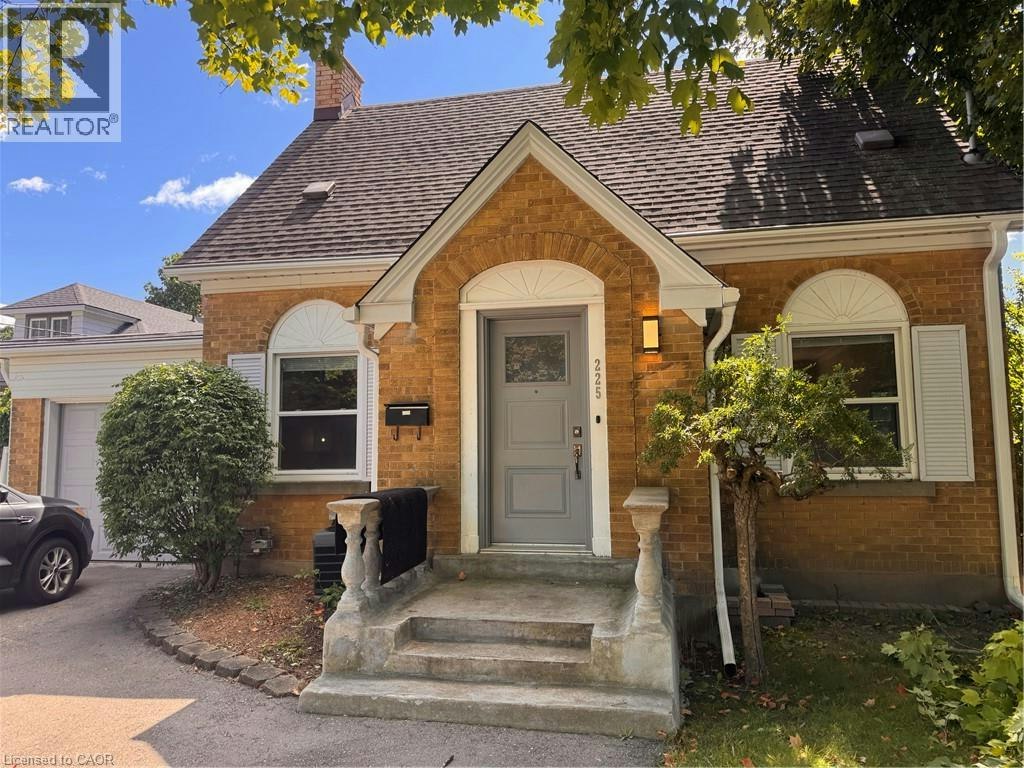 225 Bridgeport Road E, Waterloo, ON, N2J 2K7