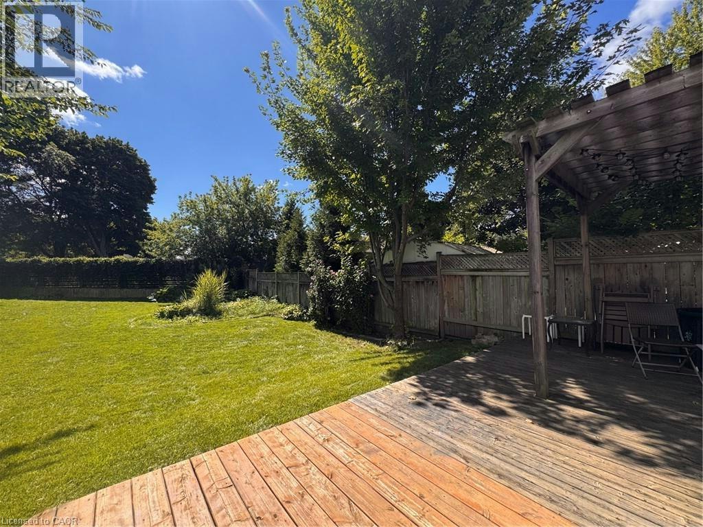 225 Bridgeport Road E, Waterloo, ON, N2J 2K7 - 16