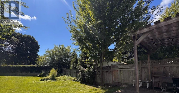 225 Bridgeport Road E, Waterloo, ON, N2J 2K7 - 16