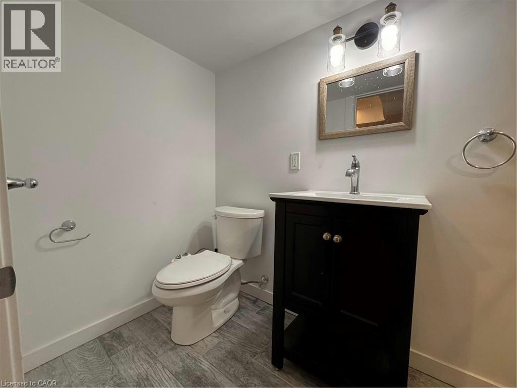 225 Bridgeport Road E, Waterloo, ON, N2J 2K7 - 6