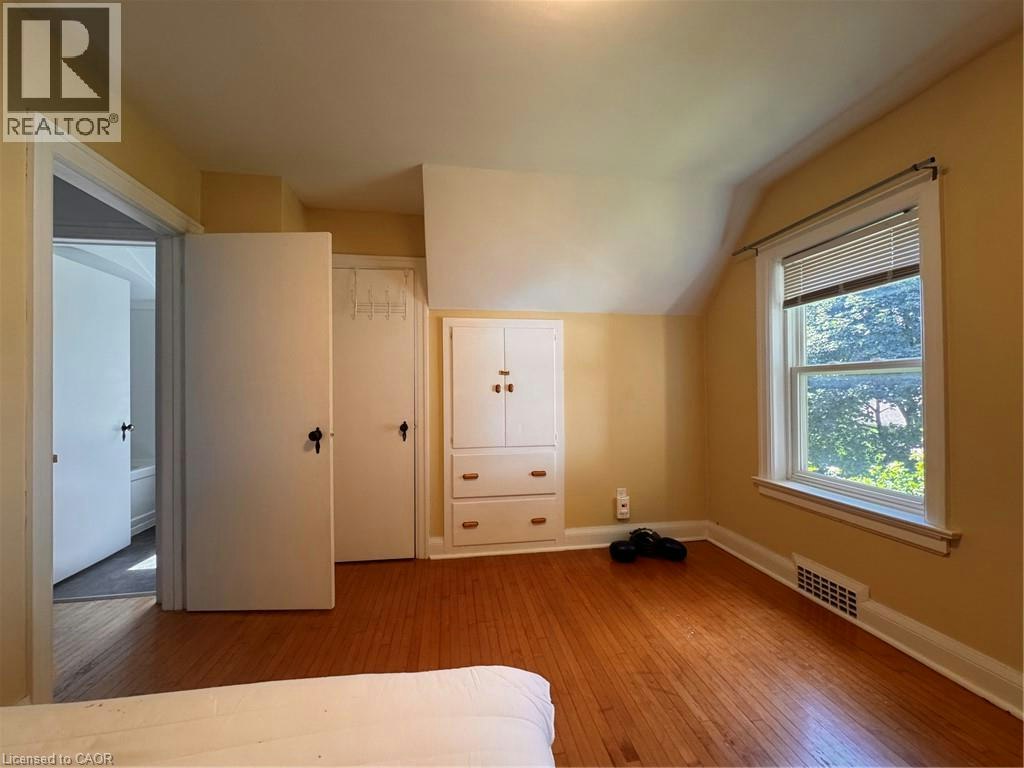 225 Bridgeport Road E, Waterloo, ON, N2J 2K7 - 12