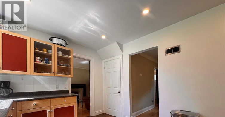 225 Bridgeport Road E, Waterloo, ON, N2J 2K7 - 4