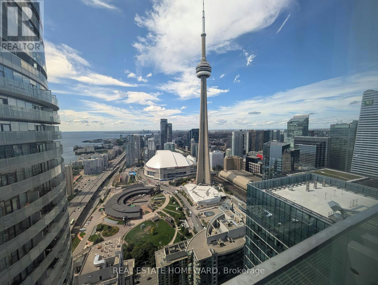 5507-14 York Street, Toronto, ON, M5J 0B1