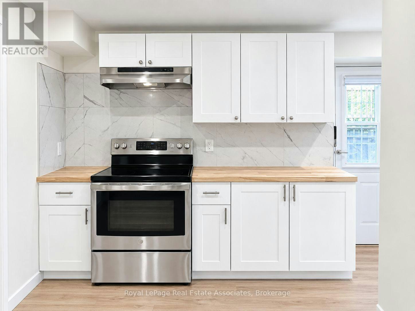 10 Elizabeth Street, Halton Hills, ON, L7G 3K2 - 9
