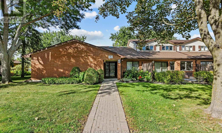 10-36 Champlain Crescent