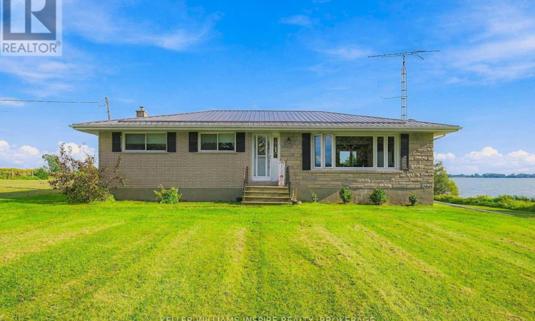 15 Shore Road SOUTH