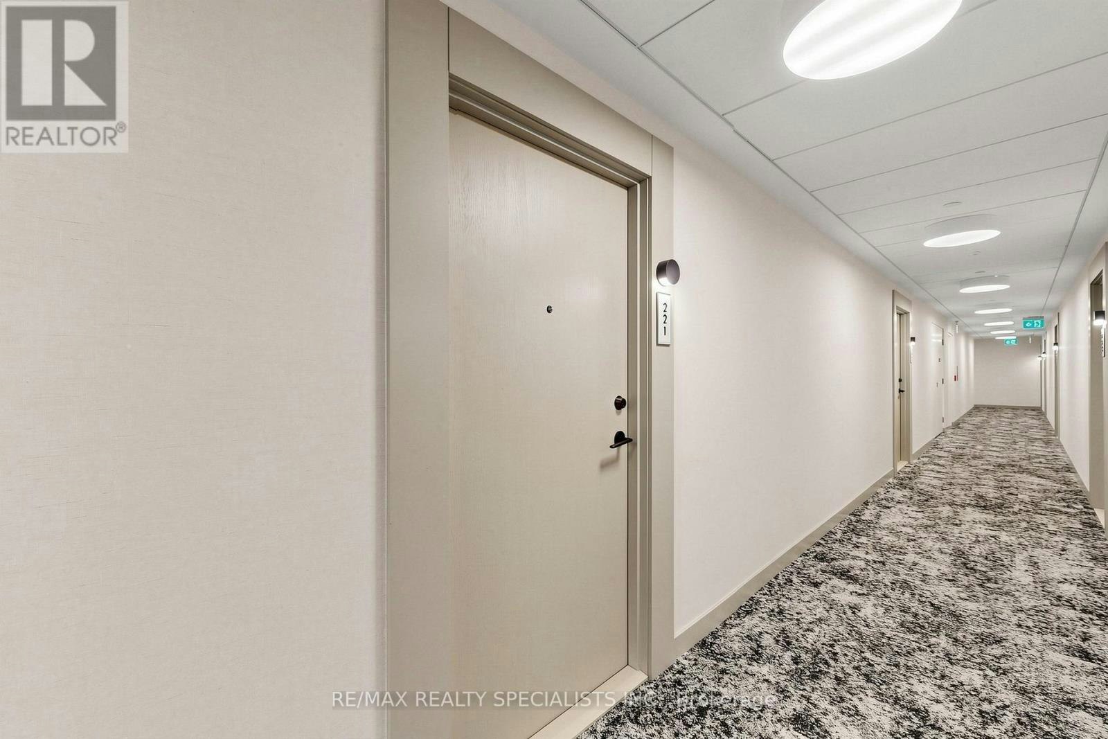 221-30 Dreamers Way, Toronto, ON, M5A 0Z1 - 6