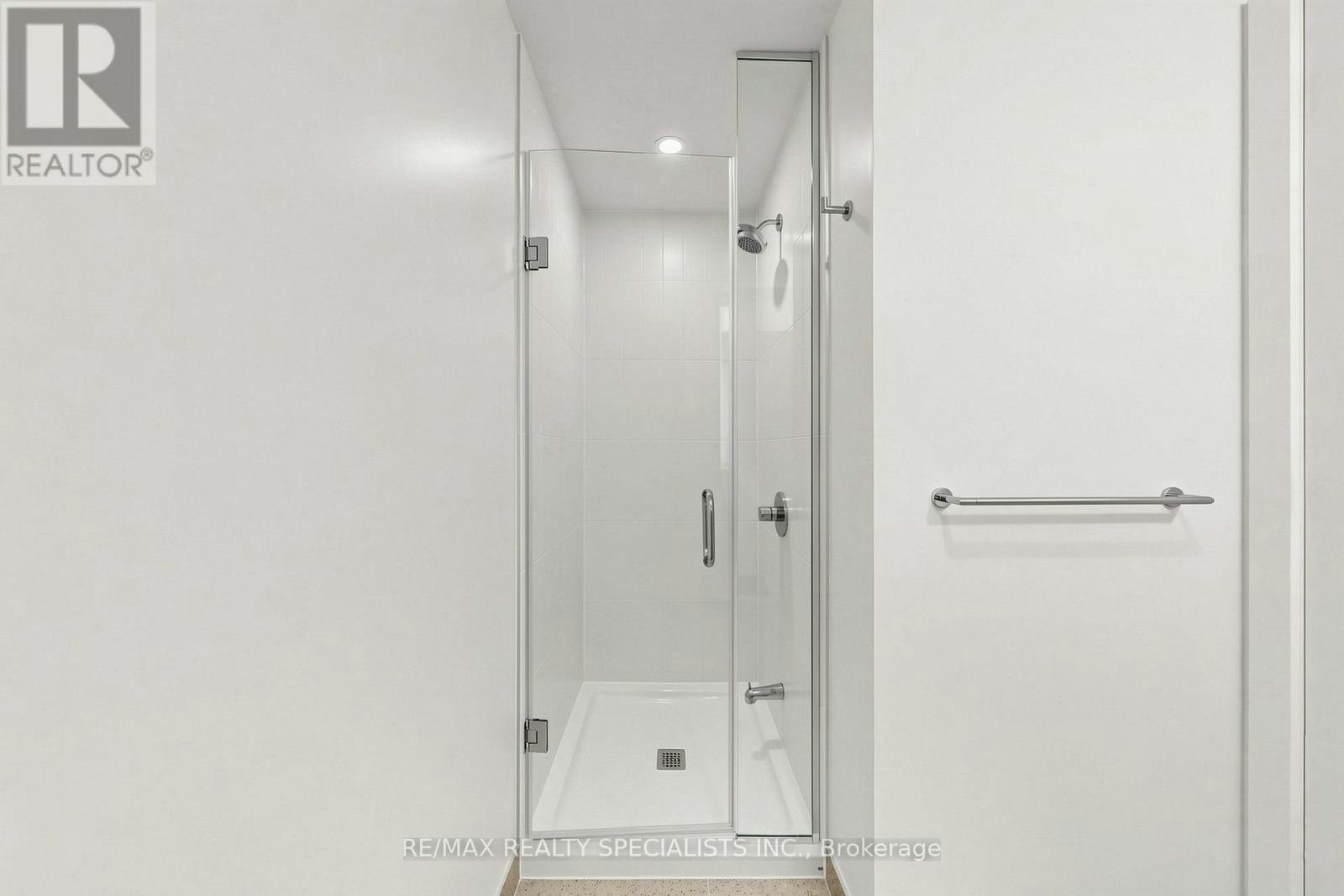 221-30 Dreamers Way, Toronto, ON, M5A 0Z1 - 21