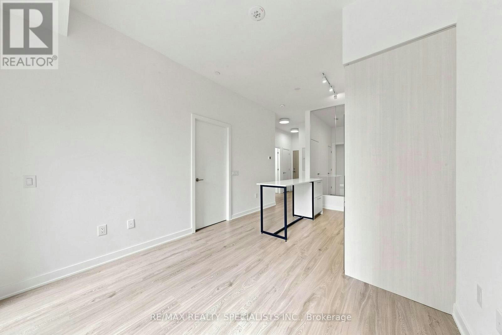221-30 Dreamers Way, Toronto, ON, M5A 0Z1 - 8