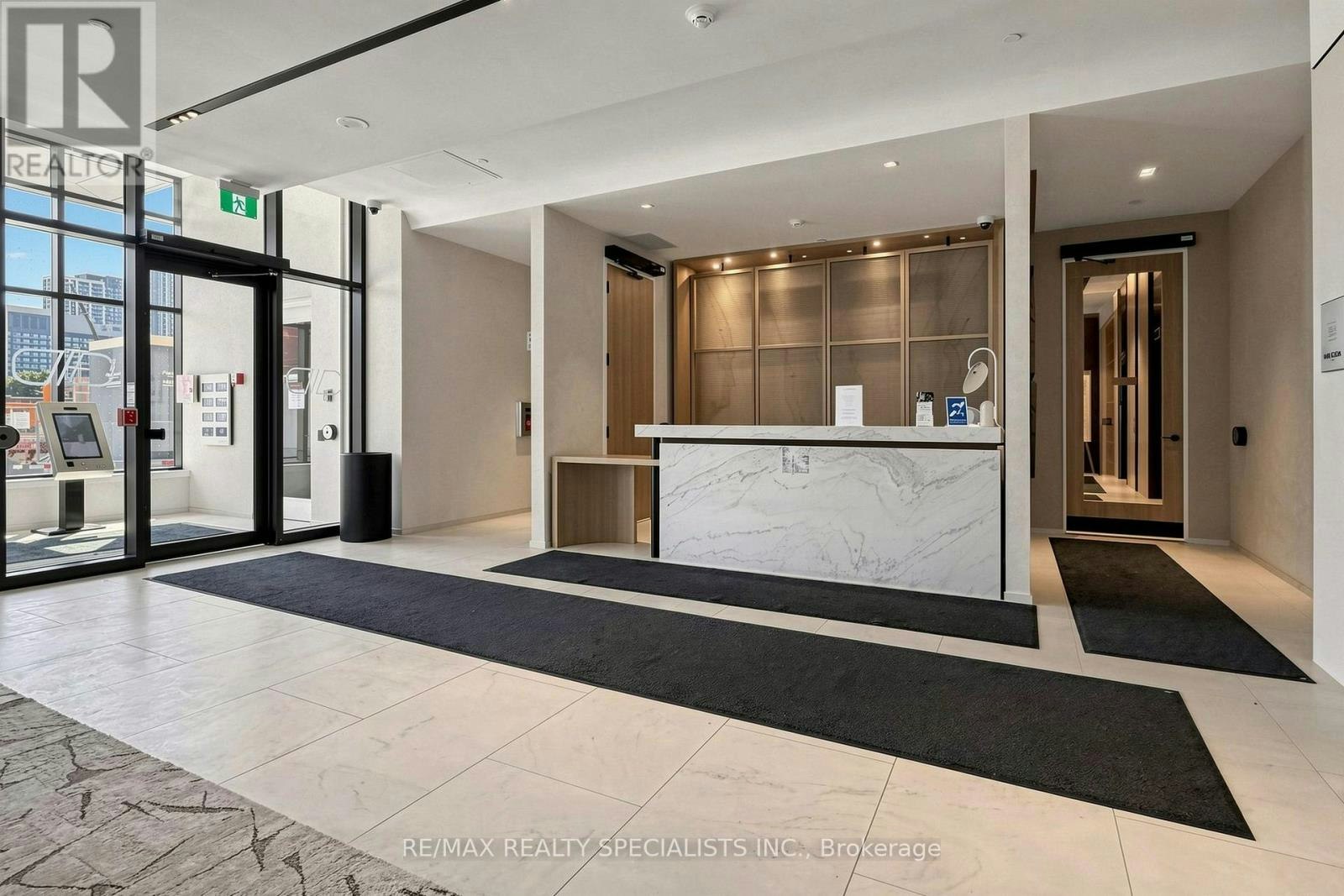 221-30 Dreamers Way, Toronto, ON, M5A 0Z1 - 4