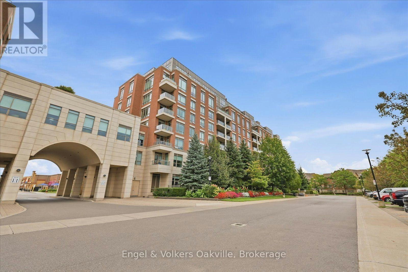 611-2470 Prince Michael Drive, Oakville, ON, L6H 0G9 - 2