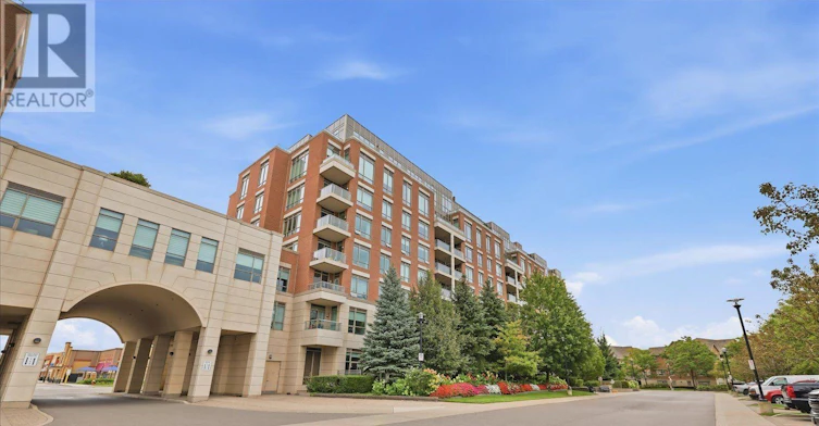 611-2470 Prince Michael Drive, Oakville, ON, L6H 0G9 - 2