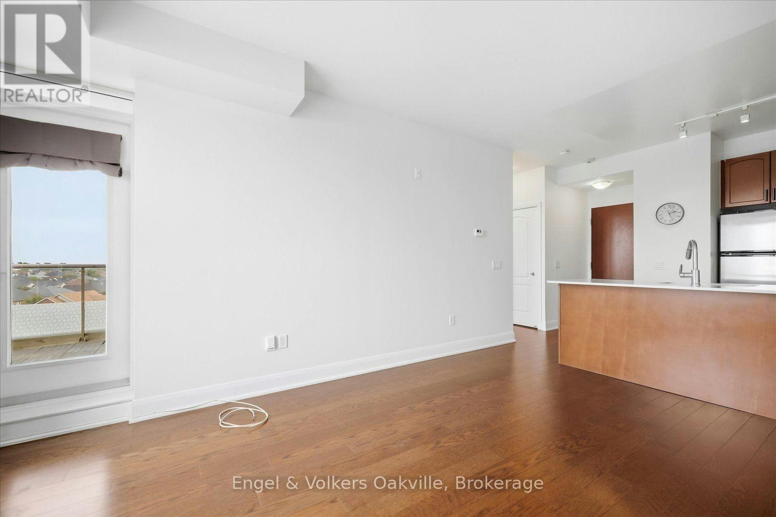 611-2470 Prince Michael Drive, Oakville, ON, L6H 0G9 - 10