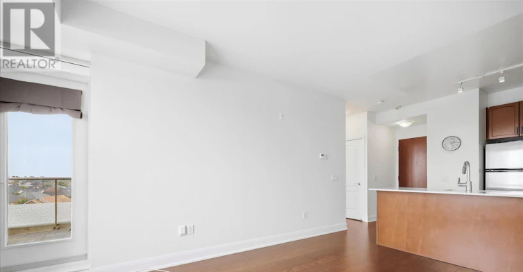 611-2470 Prince Michael Drive, Oakville, ON, L6H 0G9 - 10