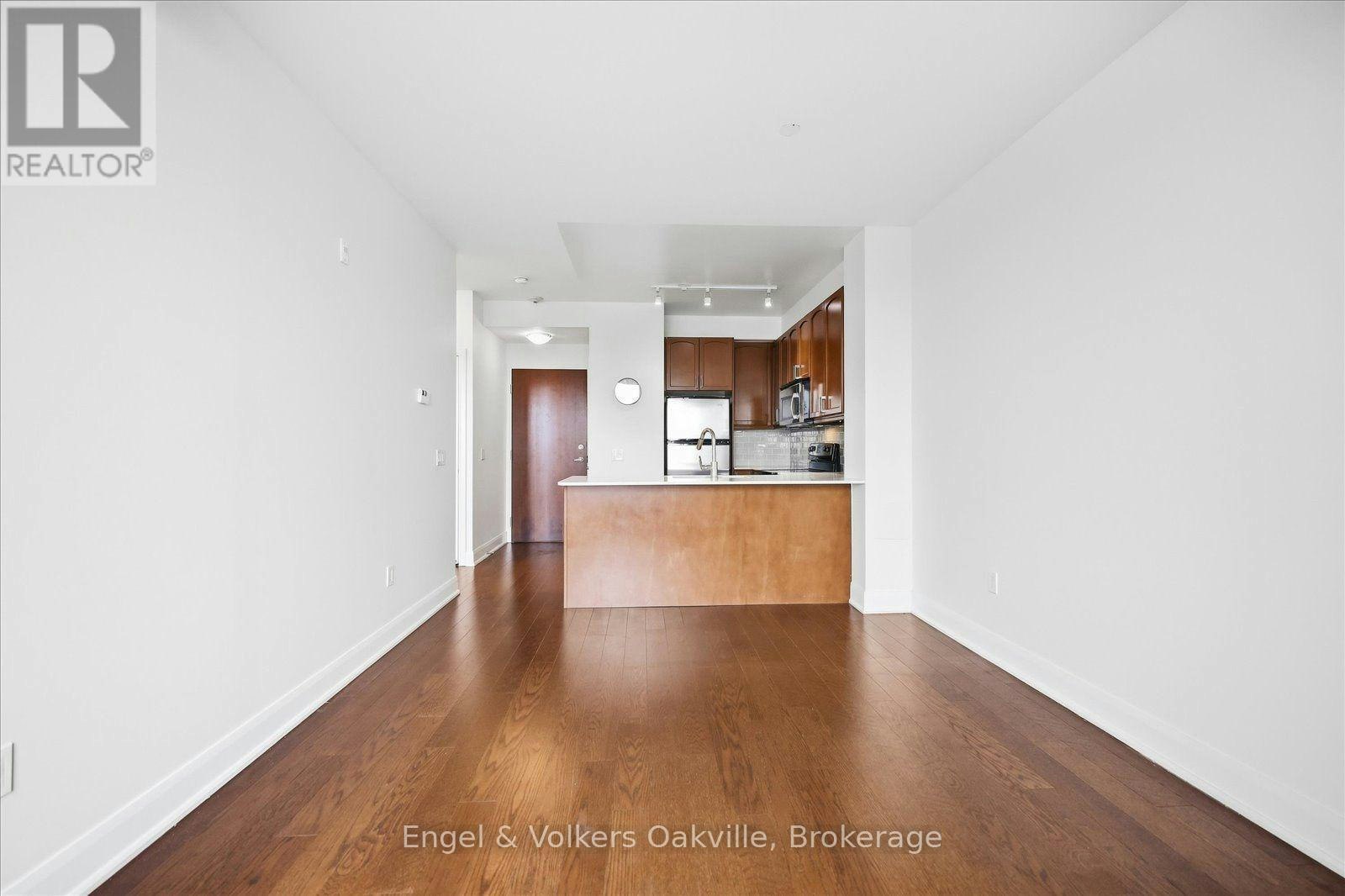 611-2470 Prince Michael Drive, Oakville, ON, L6H 0G9 - 9
