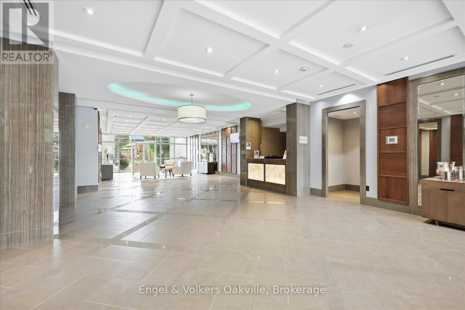 611-2470 Prince Michael Drive, Oakville, ON, L6H 0G9 - 3