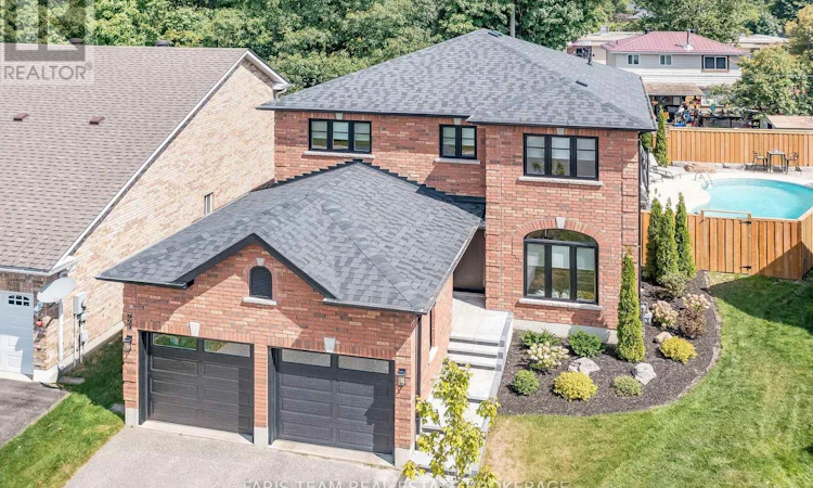 993 Whitney Crescent