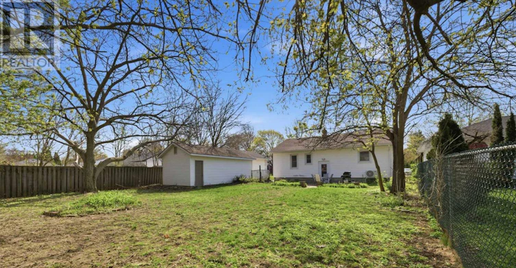 36 Woodelm Drive, St. Catharines, ON, L2M 4N3 - 24