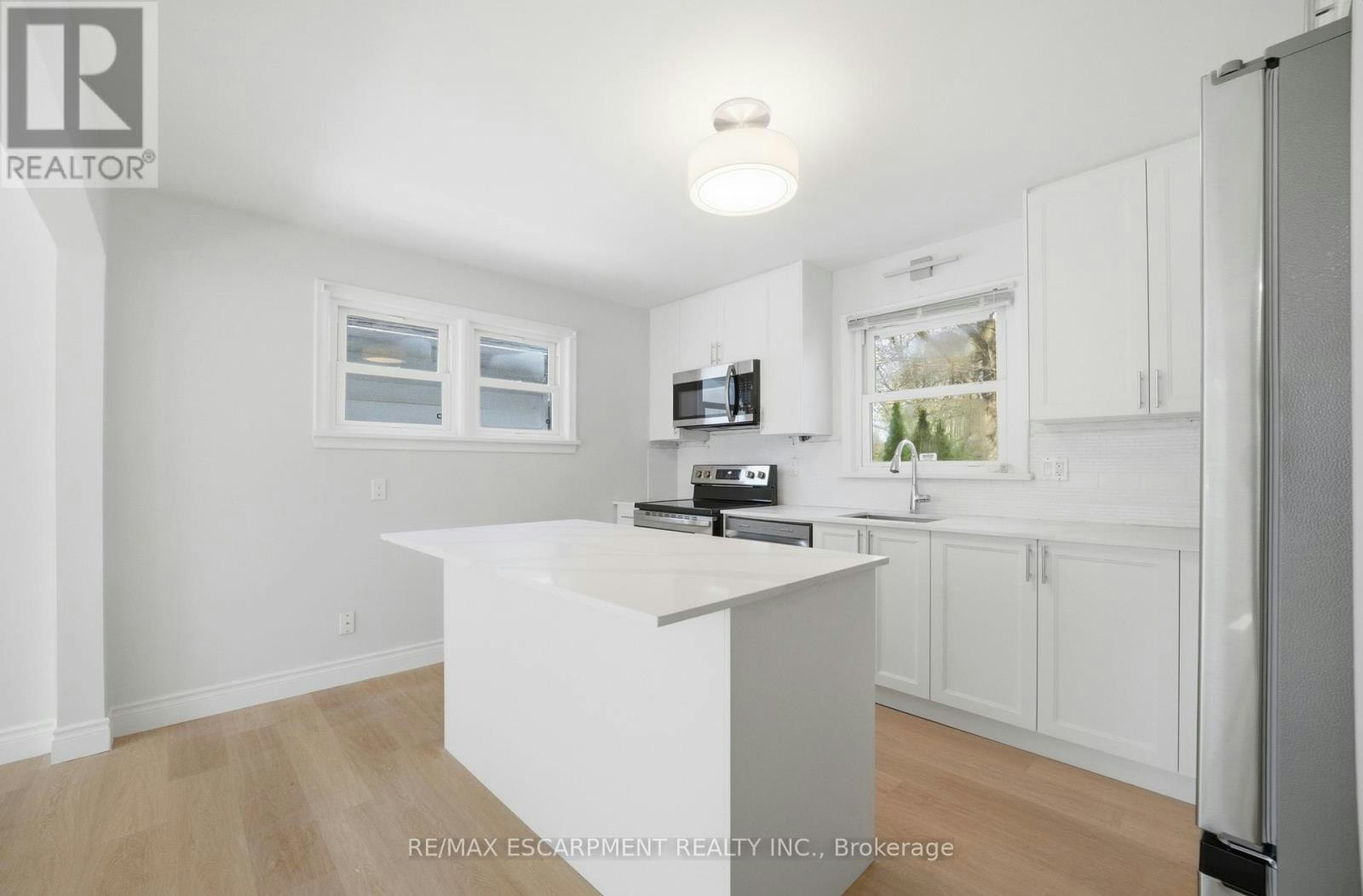 36 Woodelm Drive, St. Catharines, ON, L2M 4N3 - 7