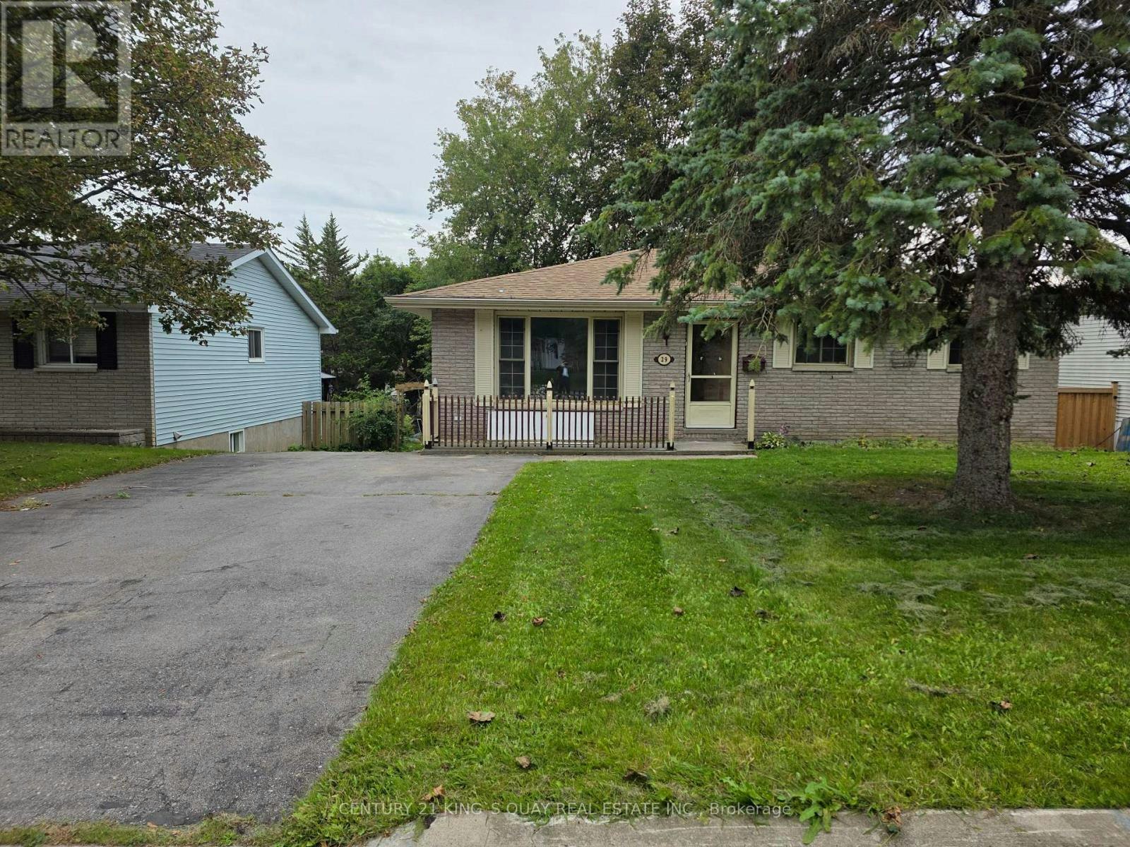 29 Van Alstine Drive, Quinte West, ON, K8V 6K5