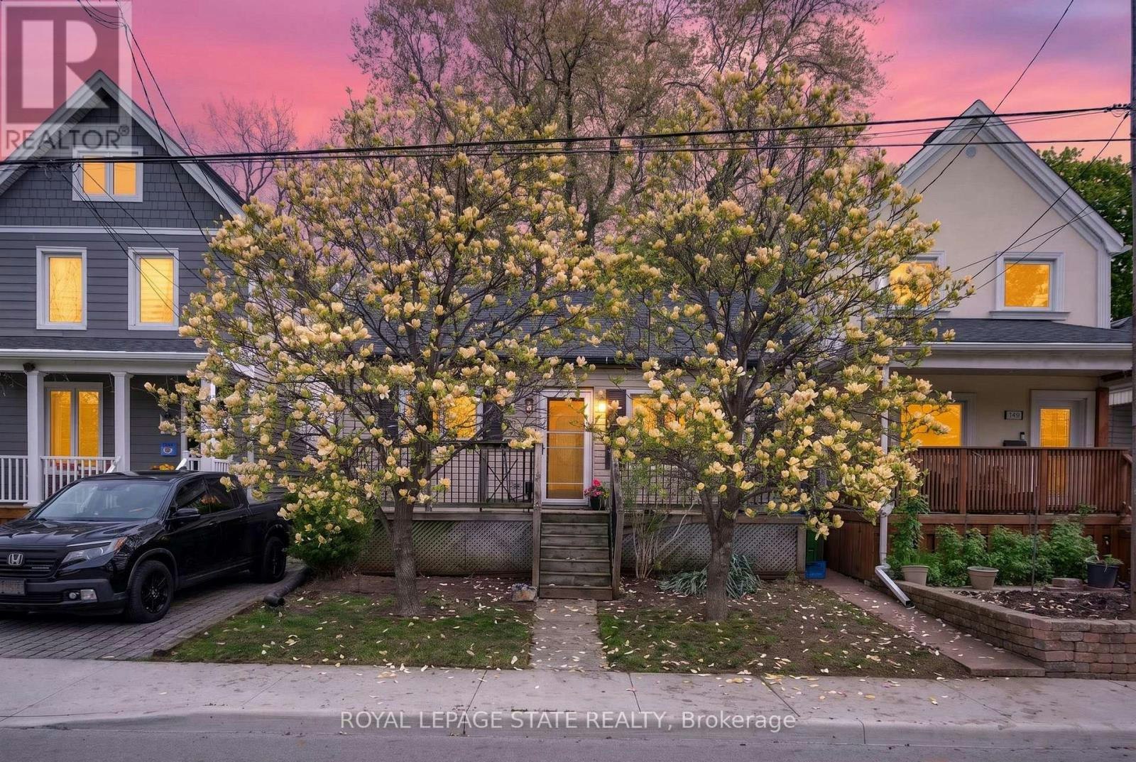 147 Strachan Street E, Hamilton, ON, L8L 3M7