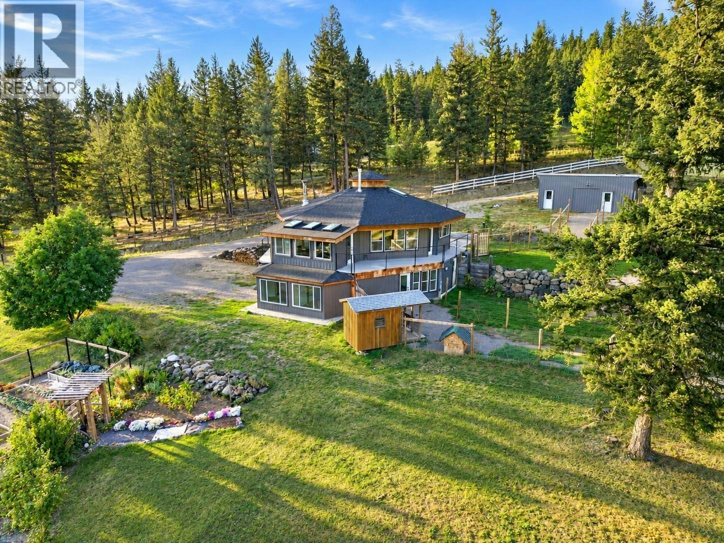 6318 Highland Crescent, 100 Mile House, BC, V0K 2E3