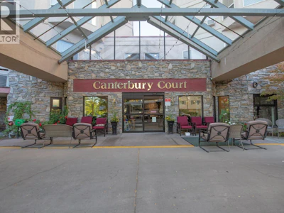 215-3011 Gateby Place - 2