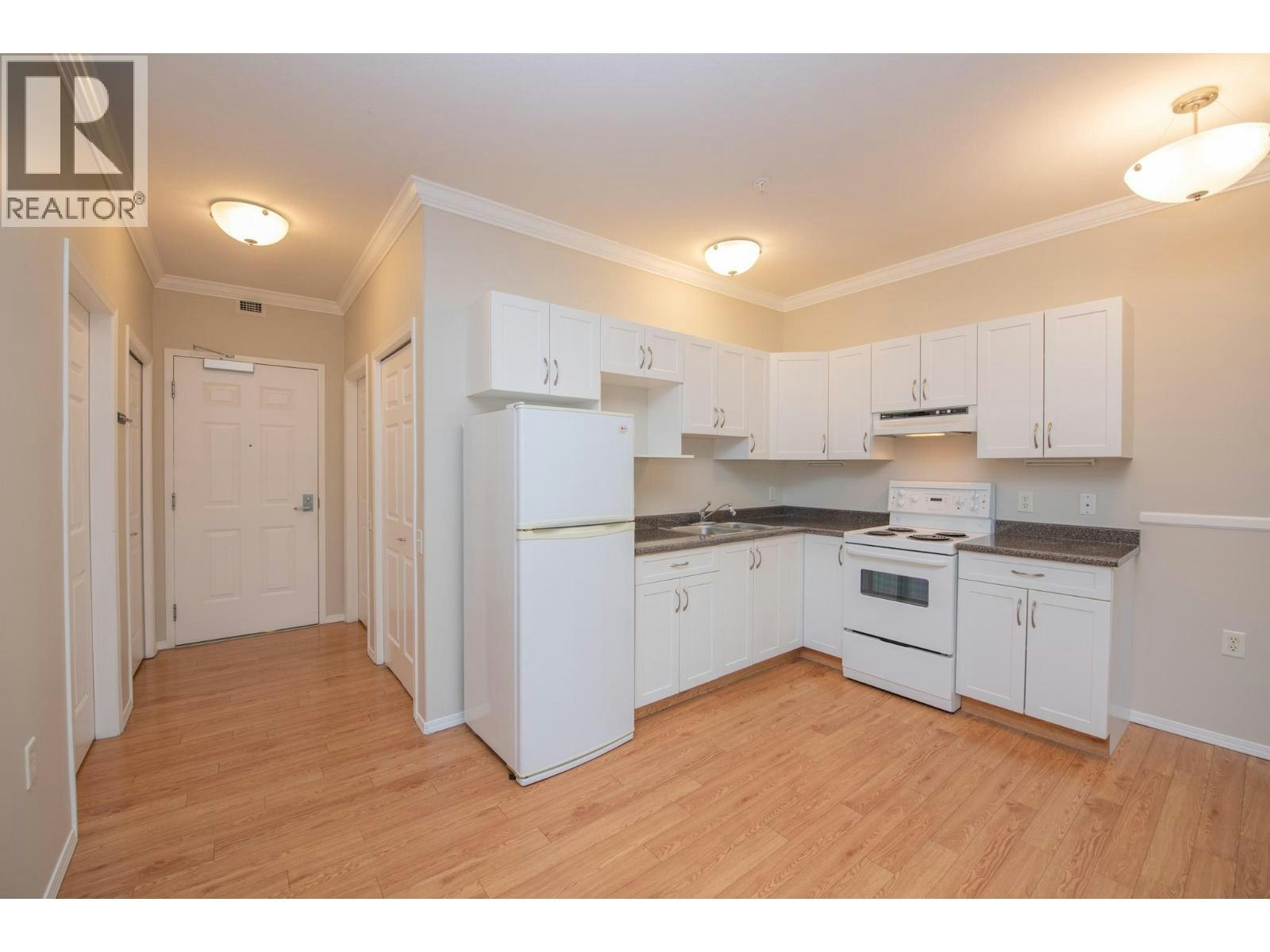 215-3011 Gateby Place, Vernon, BC, V1T 9S4 - 8