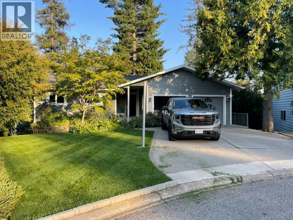 1301 Grosvenor Place, Castlegar, BC, V1N 3X8