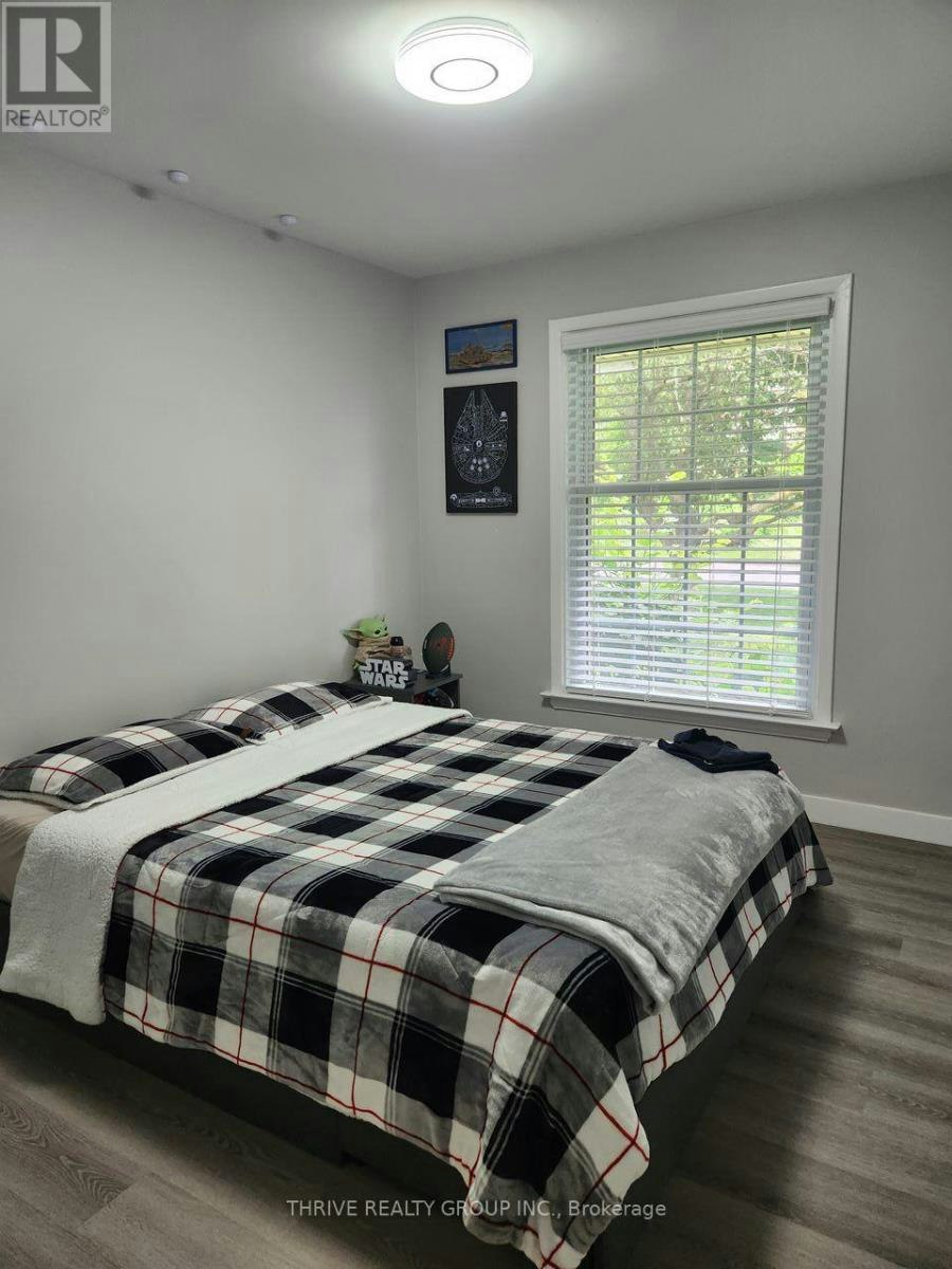 UPPER-1 Sutton Place, London, ON, N6H 3V2 - 6