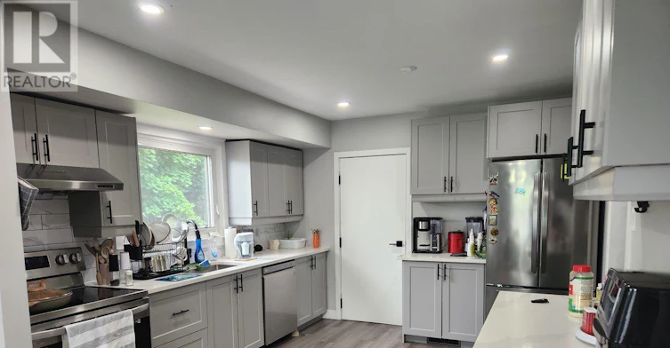 UPPER-1 Sutton Place, London, ON, N6H 3V2 - 3