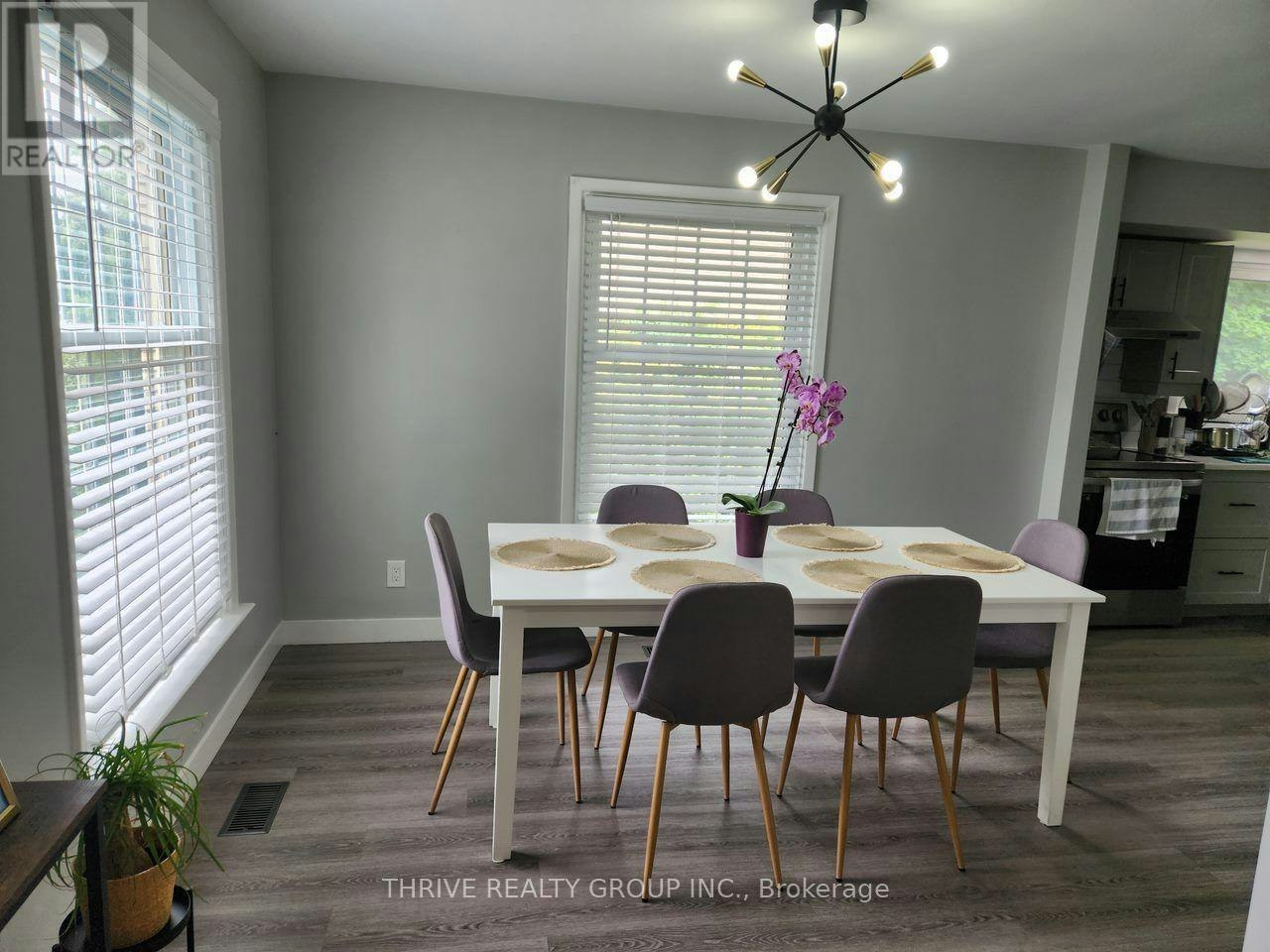 UPPER-1 Sutton Place, London, ON, N6H 3V2 - 4