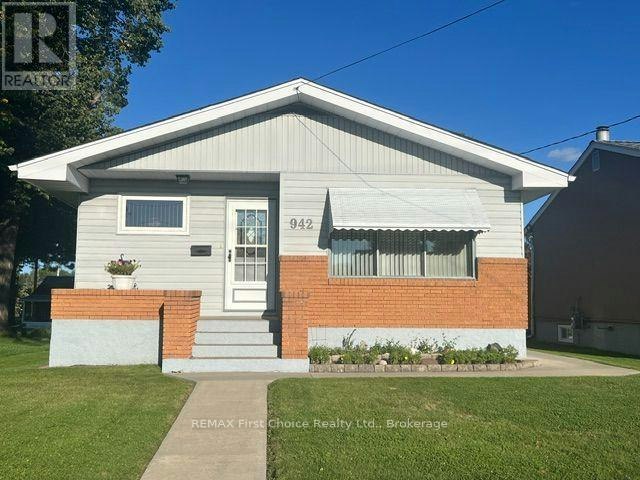 942 Crowe Avenue, Fort Frances, ON, P9A 2L9