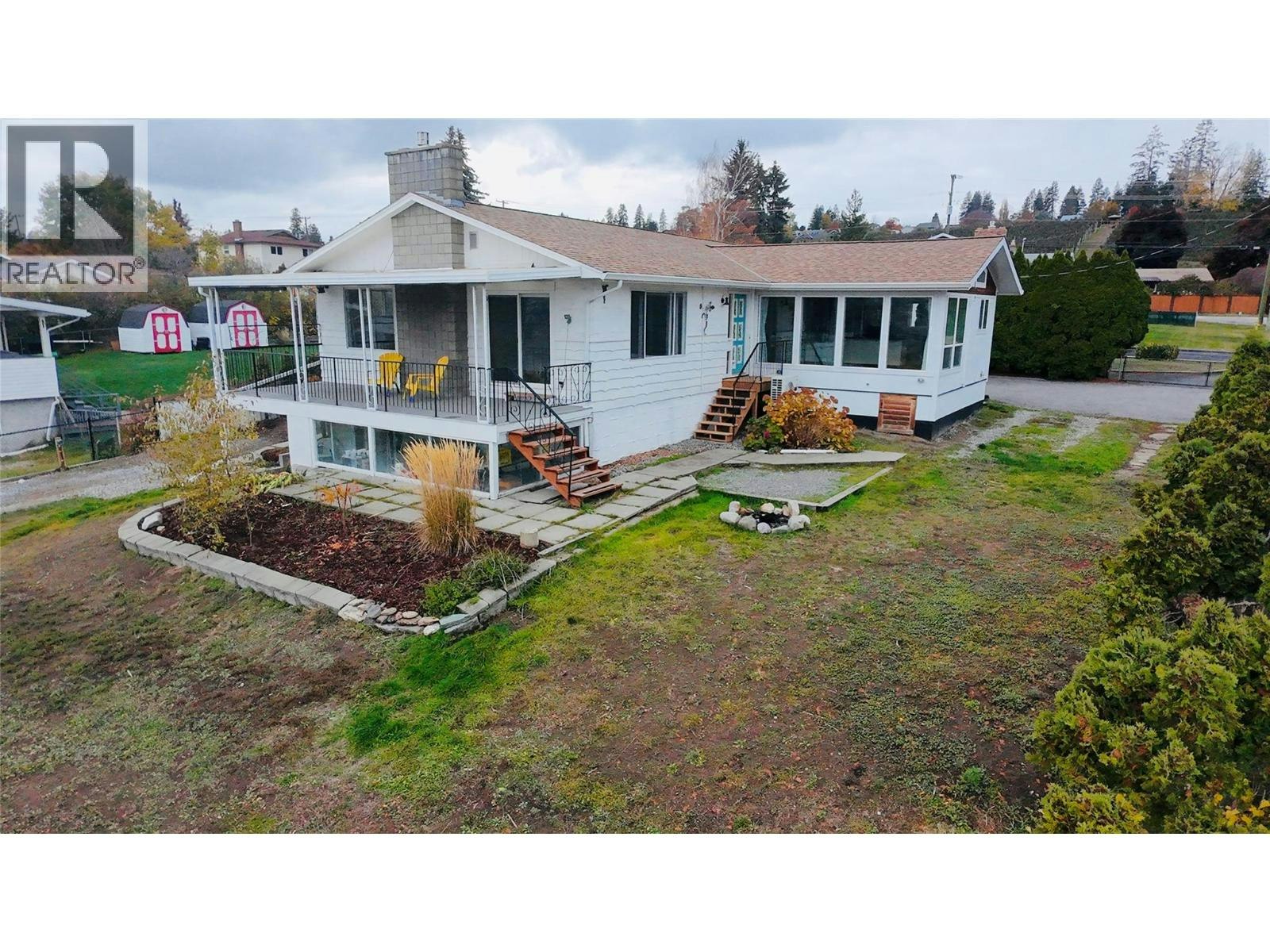 2575 Robinson Road, Lake Country, BC, V4V 1G6