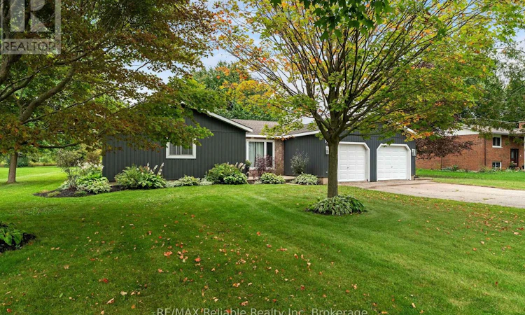 58 Wellington Street S