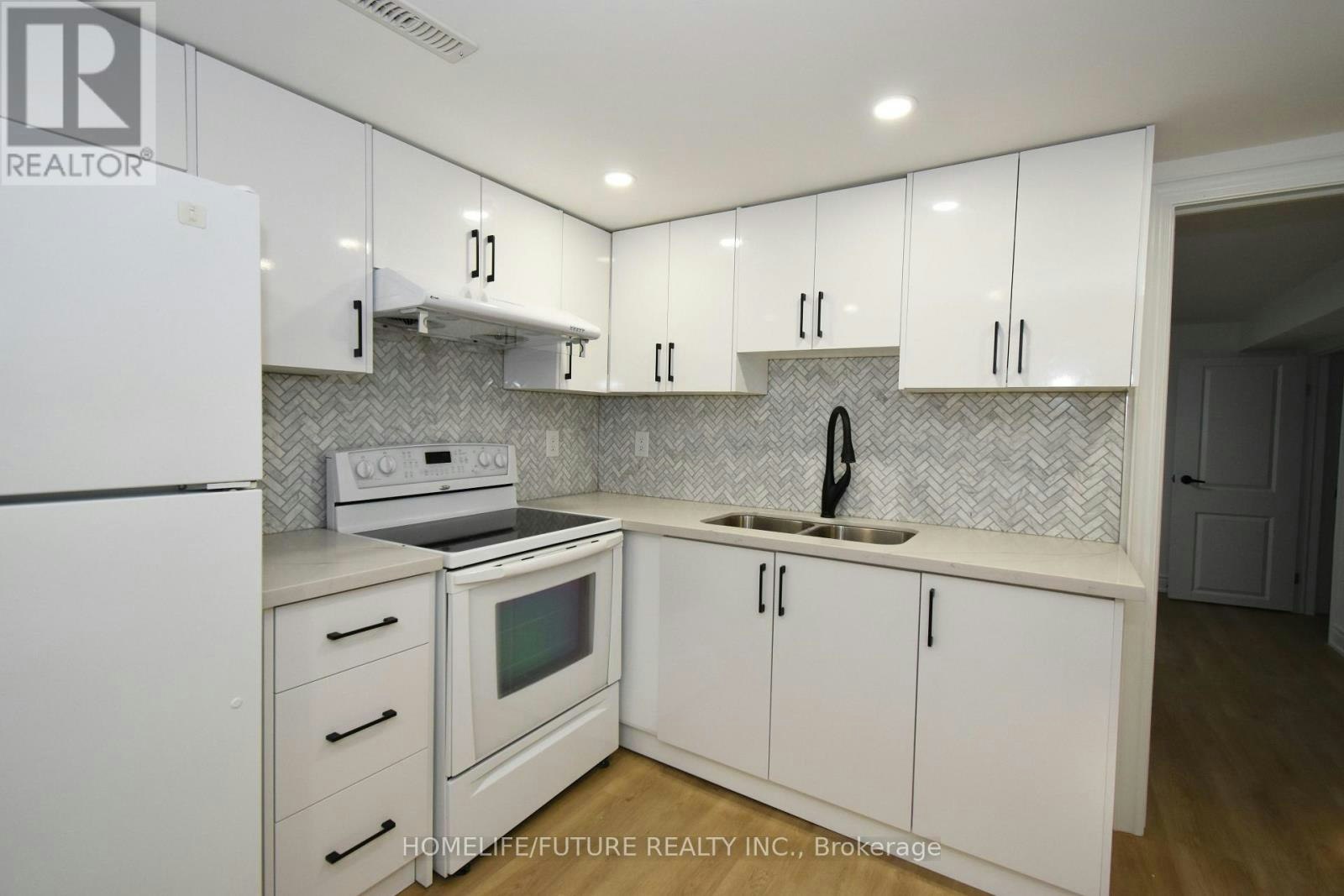 BSMT-44 Wellpark Boulevard, Toronto, ON, M1V 1A5 - 10