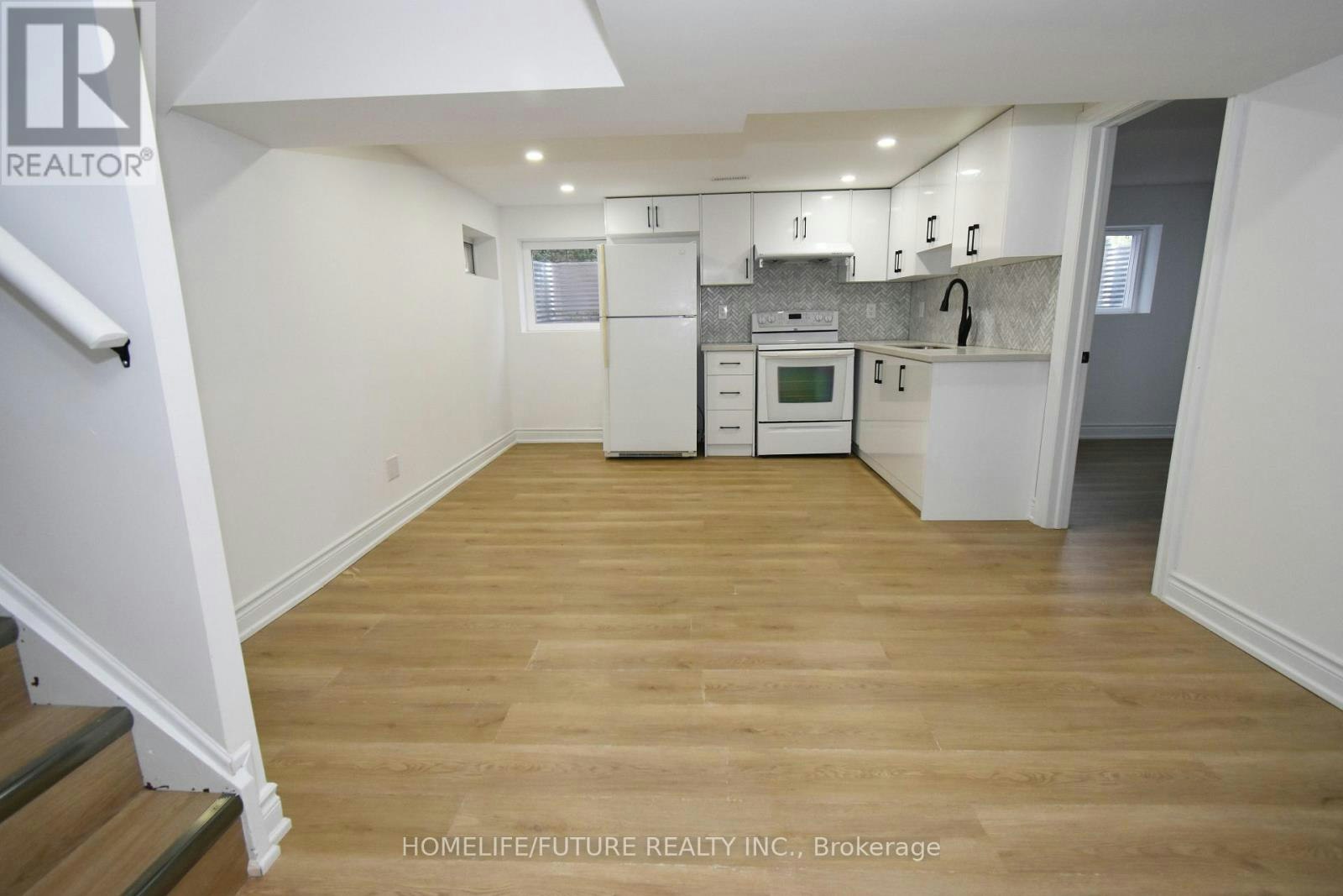 BSMT-44 Wellpark Boulevard, Toronto, ON, M1V 1A5 - 7