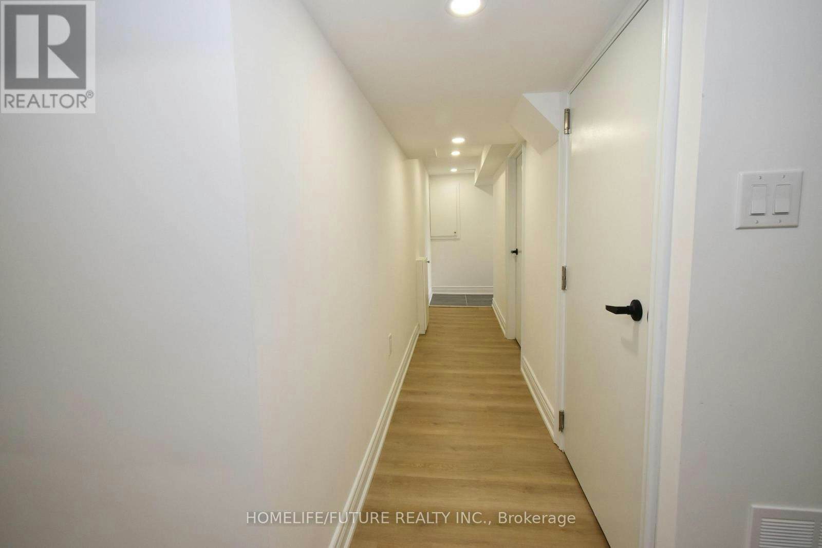 BSMT-44 Wellpark Boulevard, Toronto, ON, M1V 1A5 - 12