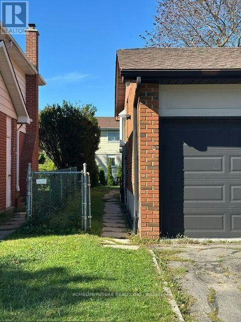 BSMT-44 Wellpark Boulevard, Toronto, ON, M1V 1A5 - 2
