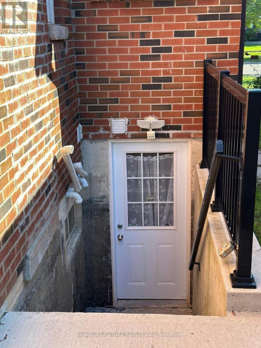 BSMT-44 Wellpark Boulevard, Toronto, ON, M1V 1A5 - 18