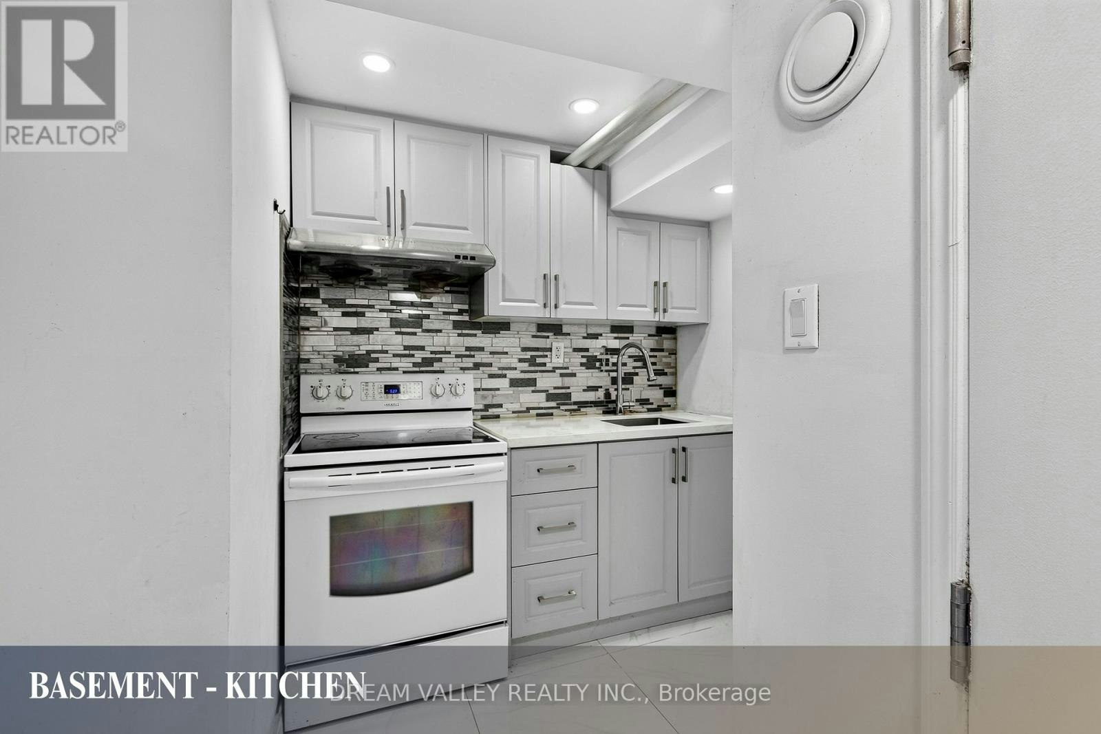 BSMT-51 Sloley Road, Toronto, ON, M1M 1C7 - 7