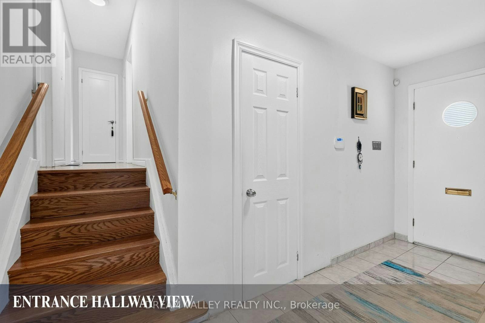 MAIN-51 Sloley Road, Toronto, ON, M1M 1C7 - 5