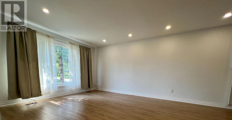32 Eaglewing (Main Court, Toronto, ON, M1E 4M1 - 13