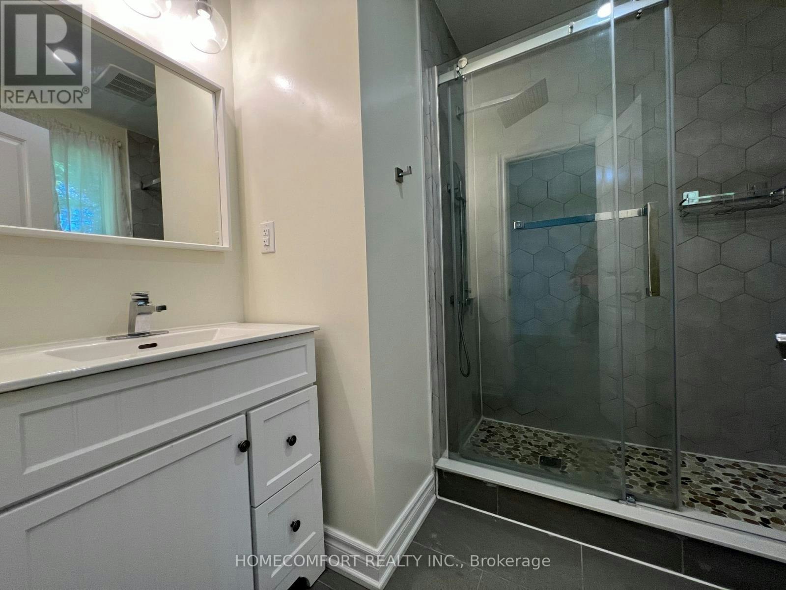 32 Eaglewing (Main Court, Toronto, ON, M1E 4M1 - 12