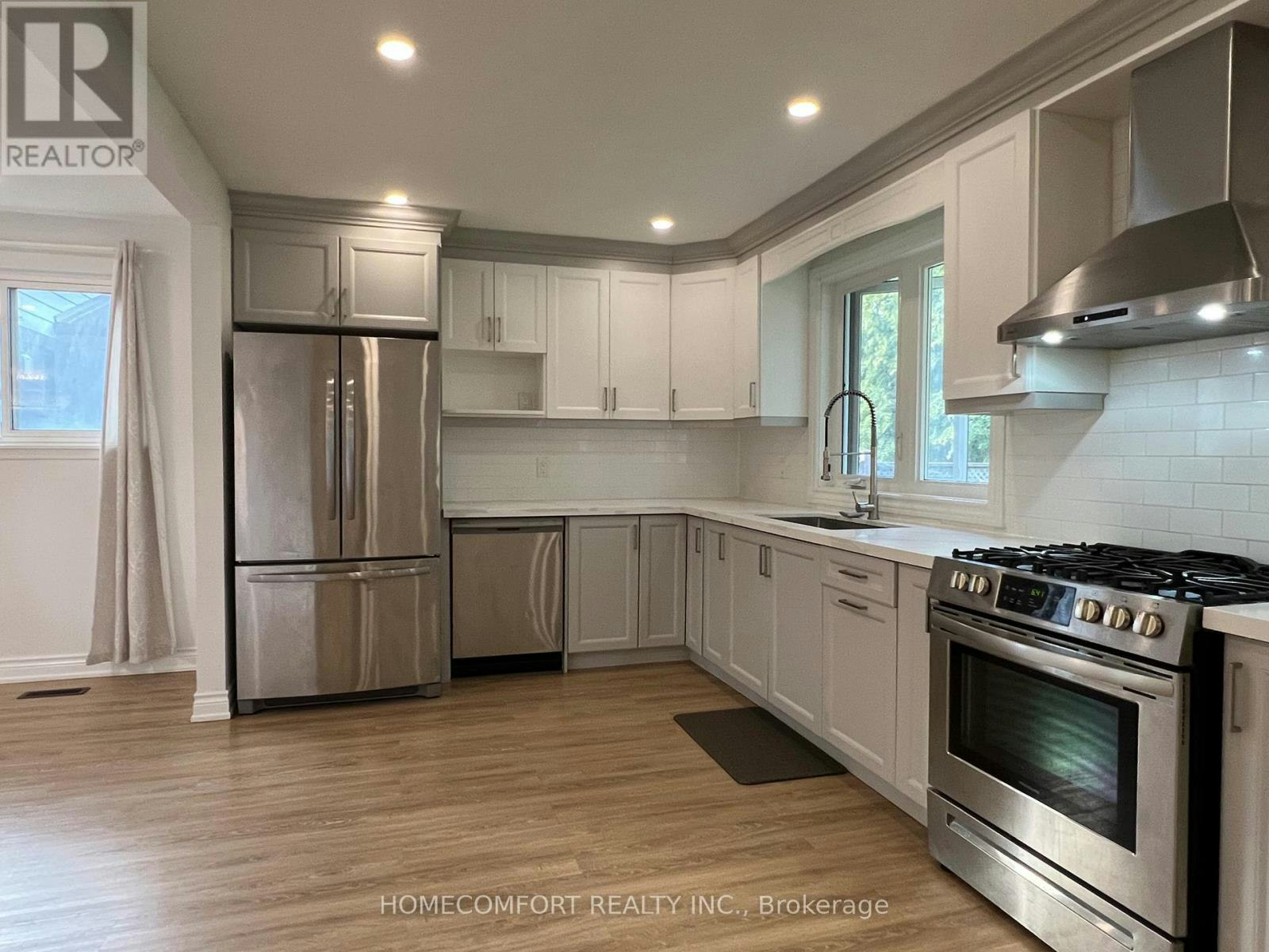 32 Eaglewing (Main Court, Toronto, ON, M1E 4M1 - 11