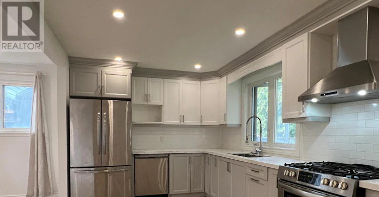32 Eaglewing (Main Court, Toronto, ON, M1E 4M1 - 11