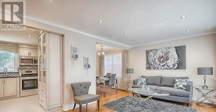 MAIN-43 Boothbay Crescent, Newmarket, ON, L3Y 1Y6 - 4
