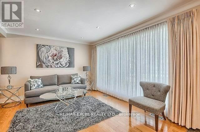 MAIN-43 Boothbay Crescent, Newmarket, ON, L3Y 1Y6 - 5