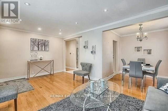 MAIN-43 Boothbay Crescent, Newmarket, ON, L3Y 1Y6 - 10